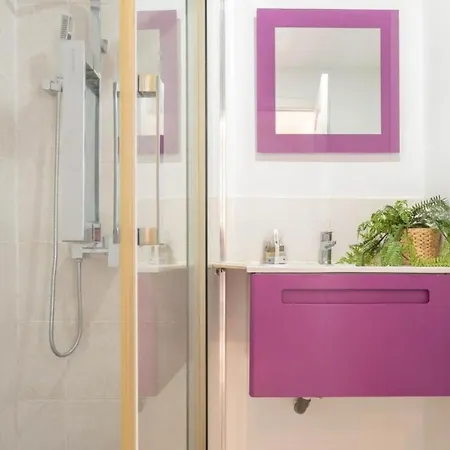 Apartment Flores *
